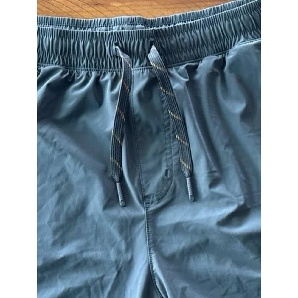 Rhone Pursuit Shorts - 5 inch - Picture 7 of 12